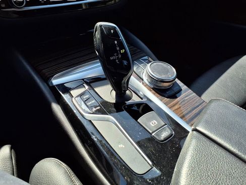 Used 2019 BMW 540i xDrive w/ Convenience Package image 11