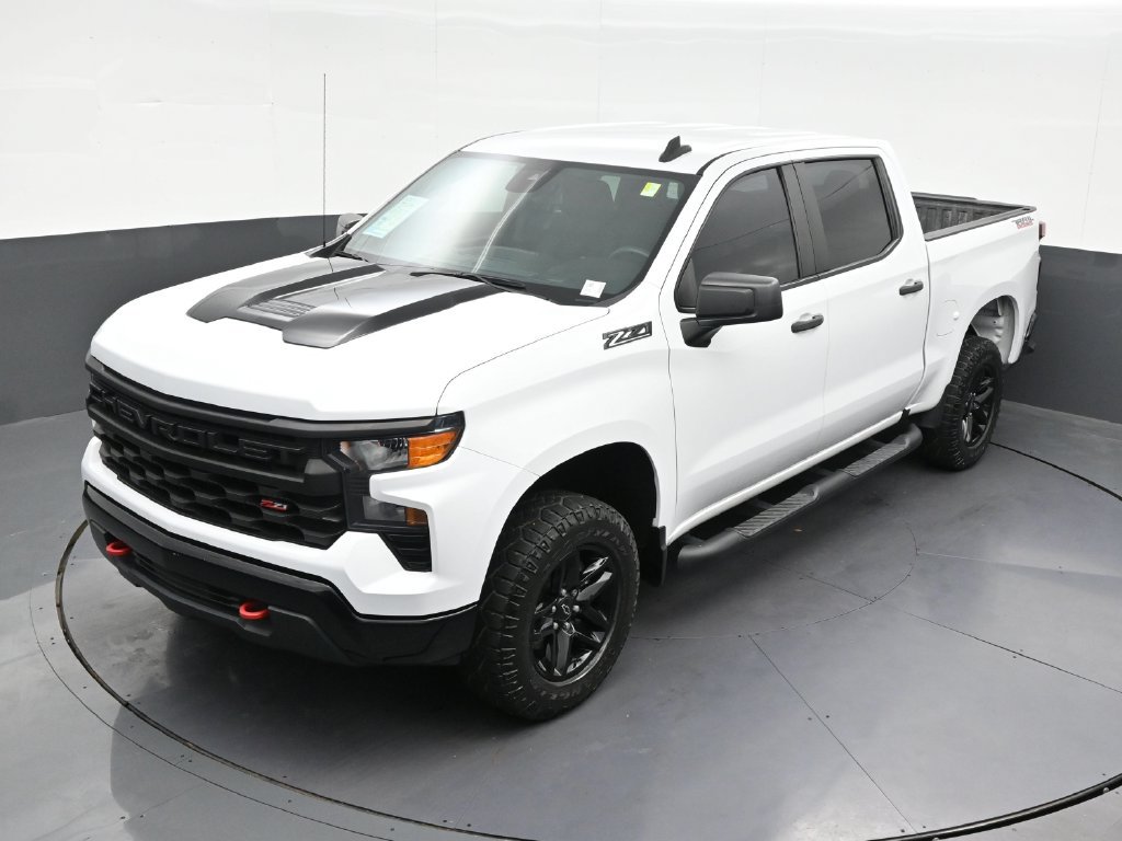 Used 2023 Chevrolet Silverado 1500 Custom Trail Boss w/ LPO, Dark Essentials Package AWD/4WD image 15