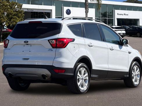 Used 2019 Ford Escape SEL image 4