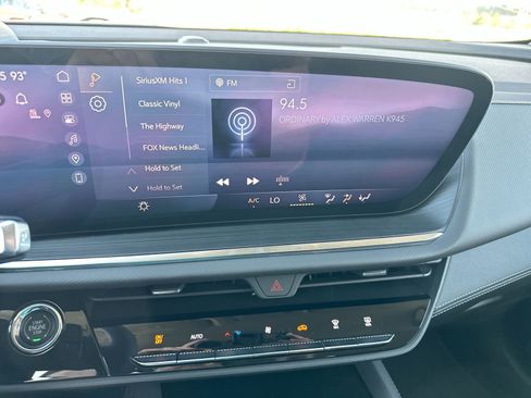 New 2025 Buick Envision Preferred image 16