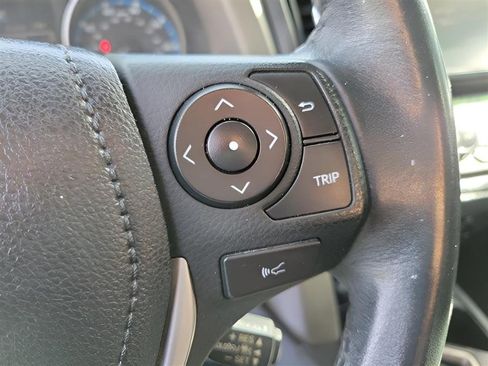 Used 2018 Toyota RAV4 XLE w/ Plus Extra Value Package FWD image 20