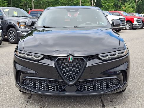 Used 2025 Alfa Romeo Tonale w/ Premium Package AWD/4WD image 2