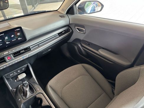 Used 2025 Kia K4 FWD image 34