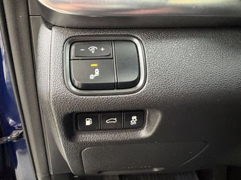 Used 2018 Kia Optima EX w/ Premium Package image 17