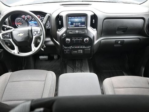 Used 2022 Chevrolet Silverado 2500 Custom w/ Custom Value Package AWD/4WD image 15