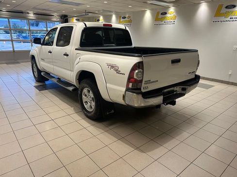 Used 2010 Toyota Tacoma 4x4 Double Cab w/ TRD Off-Road Pkg image 12