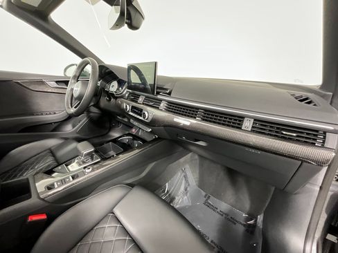 Used 2022 Audi S5 Premium image 21