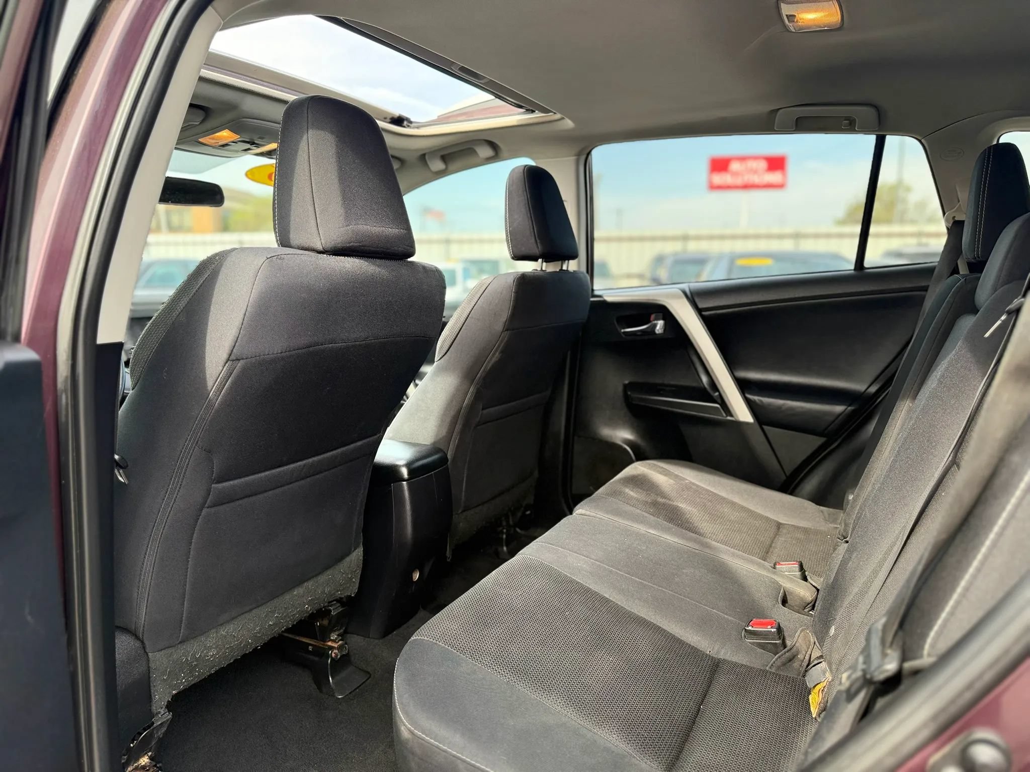 Used 2016 Toyota RAV4 XLE FWD image 34