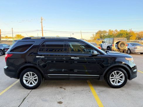 Used 2012 Ford Explorer XLT image 5