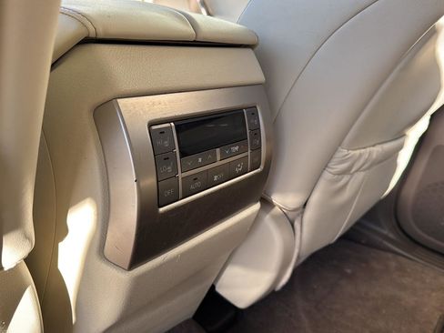 Used 2018 Lexus GX 460 Luxury image 16