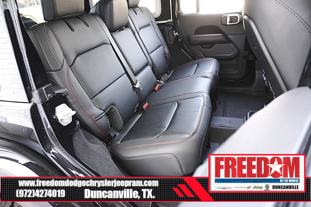 Used 2026 Jeep Wrangler Unlimited Rubicon AWD/4WD image 16