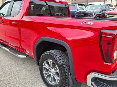 Used 2023 GMC Sierra 1500 Pro w/ Pro Value Package image 4