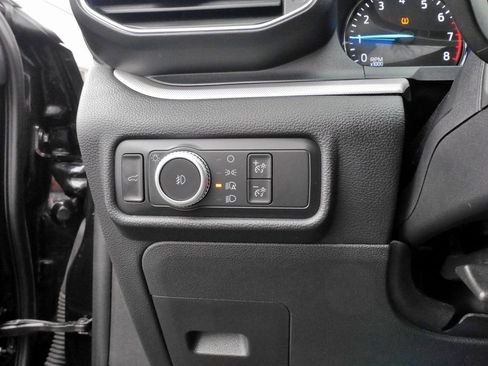 Used 2020 Ford Explorer XLT w/ Equipment Group 202A image 24