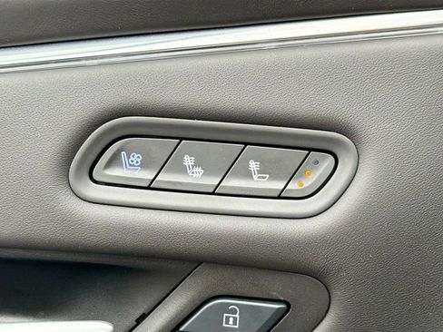 Certified 2024 Cadillac Escalade Premium Luxury Platinum image 20