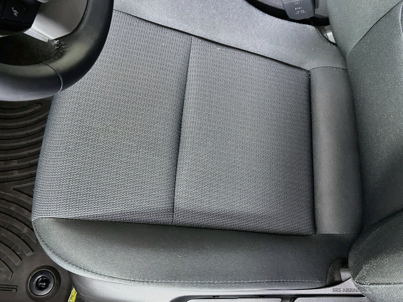 Certified 2025 Toyota Prius LE AWD/4WD image 19