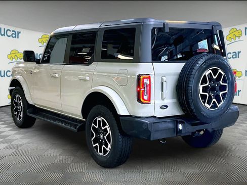 Used 2025 Ford Bronco Outer Banks image 4