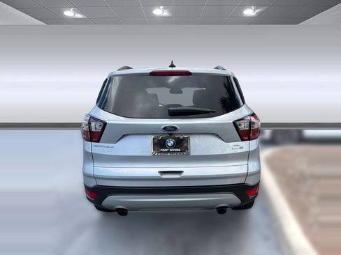 Used 2018 Ford Escape SE w/ Ford Safe & Smart Package AWD/4WD image 10