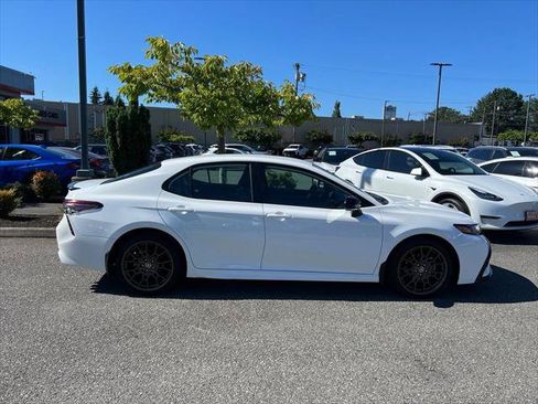Certified 2023 Toyota Camry SE AWD/4WD image 6