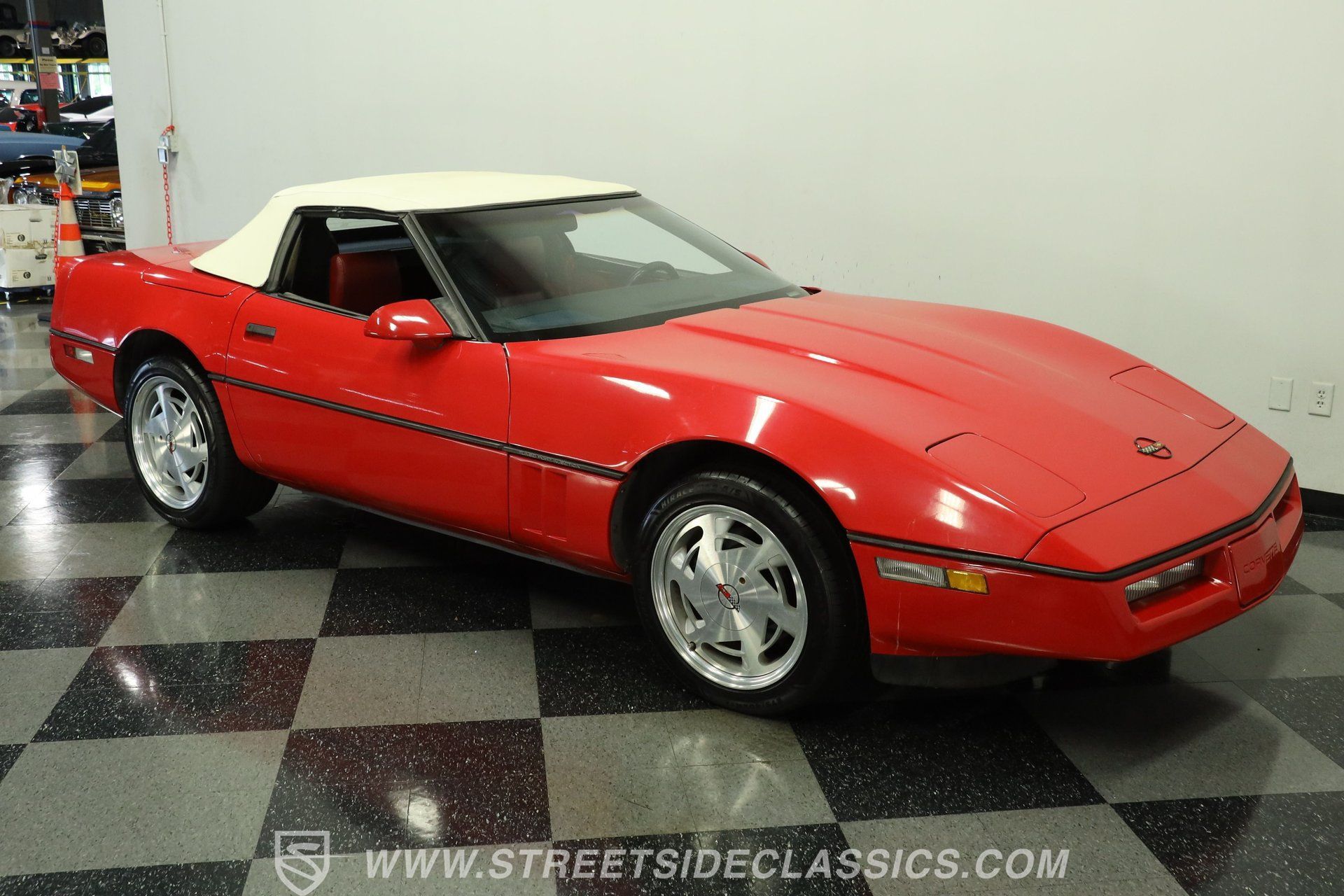 Used 1988 Chevrolet Corvette Convertible RWD image 14