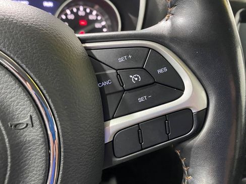 Used 2019 Jeep Compass Limited AWD/4WD image 23