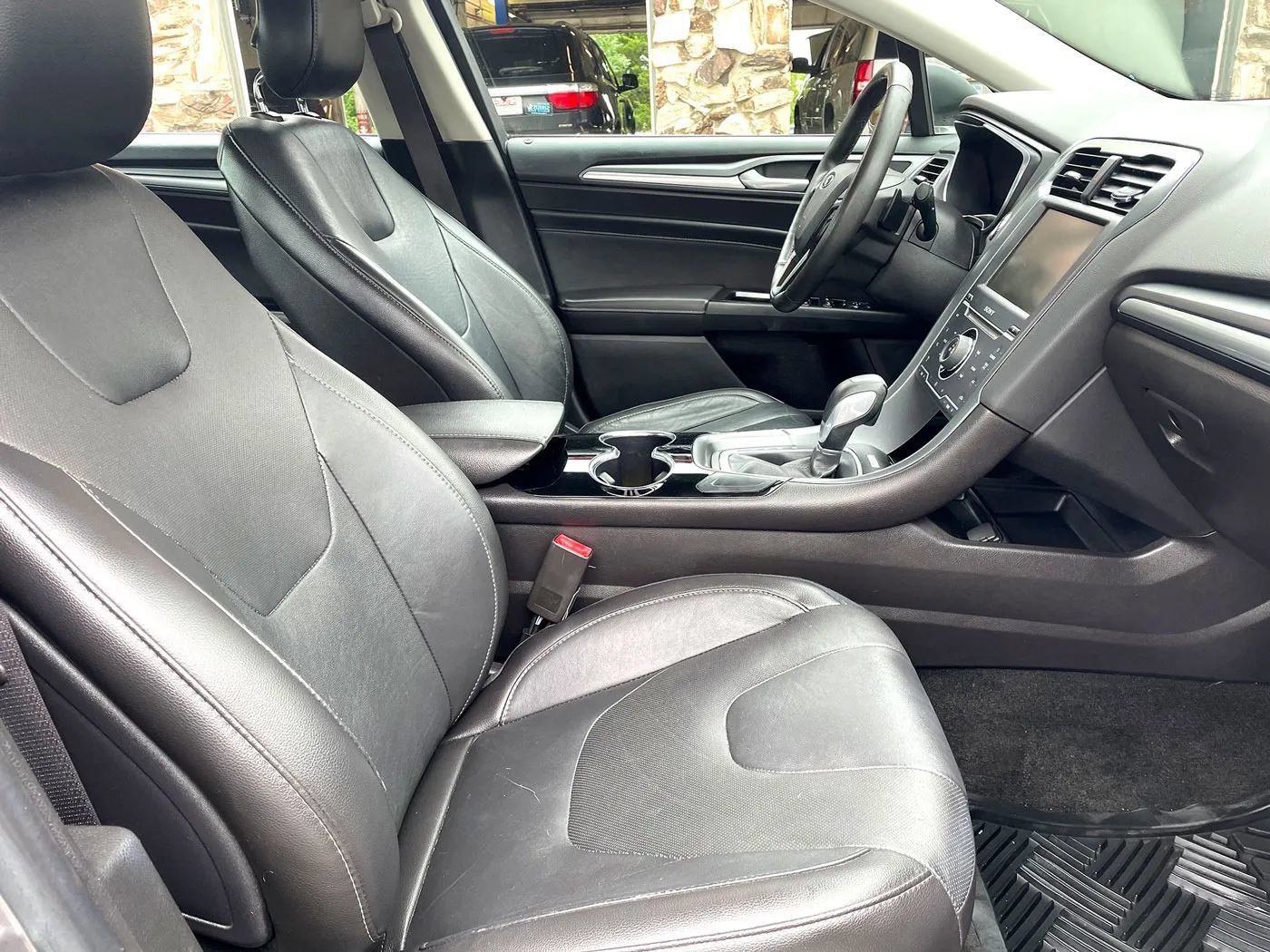 Used 2014 Ford Fusion Titanium AWD/4WD image 12