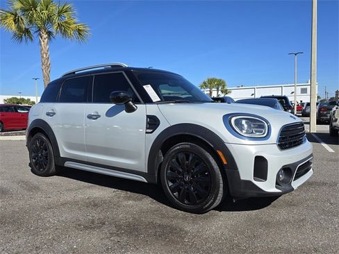 Used 2021 MINI Cooper Countryman Oxford Edition image 2