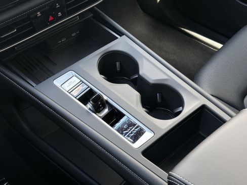 New 2026 Volkswagen Atlas Cross Sport SE FWD image 32
