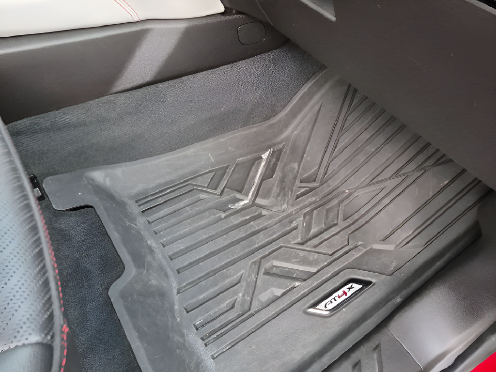 Used 2023 GMC Canyon AT4X AWD/4WD image 41