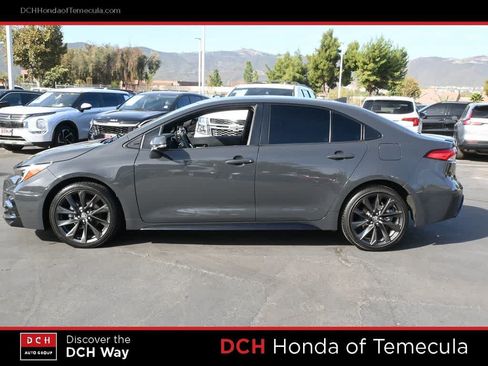 Used 2024 Toyota Corolla SE w/ SE Premium Package FWD image 4