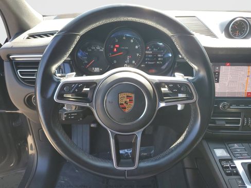 Used 2021 Porsche Macan image 28