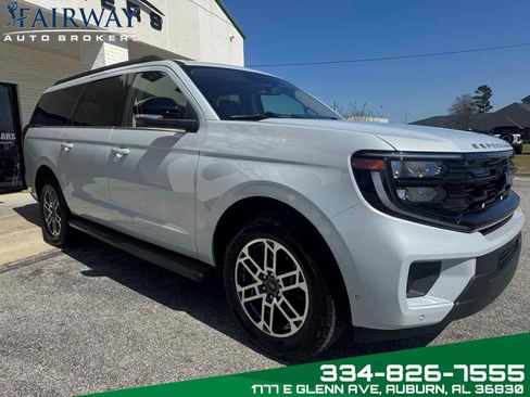 Used 2025 Ford Expedition Max Active image 4