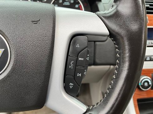 Used 2009 Chevrolet Equinox LT w/ LT Preferred Equipment Group image 16