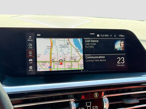 Used 2024 BMW Z4 M40i w/ Premium Package image 26