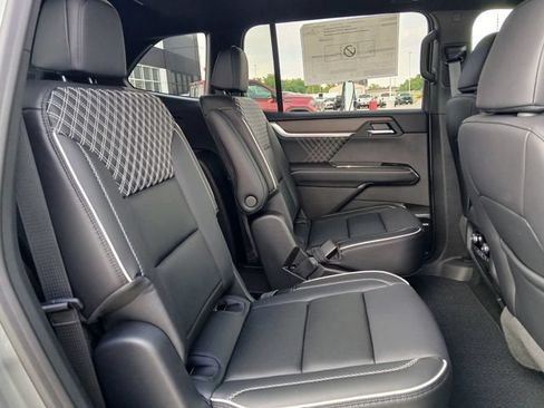 New 2026 GMC Acadia Denali w/ Super Cruise Package AWD/4WD image 19