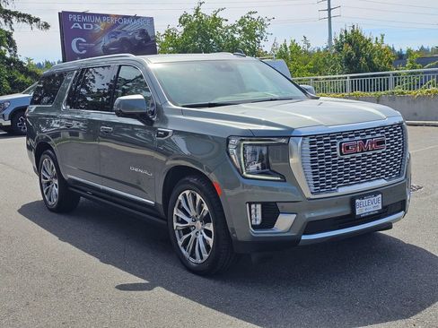 Used 2024 GMC Yukon XL Denali w/ Denali Reserve Package AWD/4WD image 7