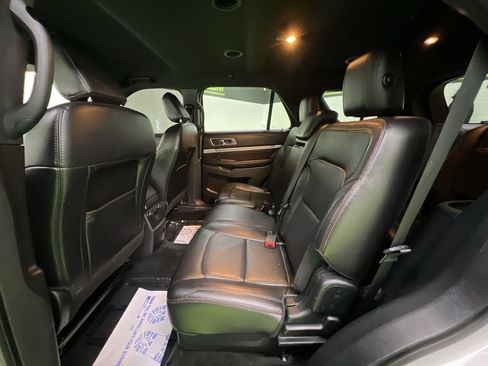 Used 2018 Ford Explorer Sport AWD/4WD image 27