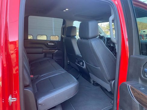 Used 2023 GMC Sierra 3500 SLT w/ SLT Premium Package AWD/4WD image 3
