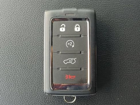 Used 2024 Jeep Grand Cherokee L Limited w/ Luxury Tech Group II AWD/4WD image 39