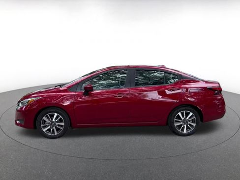 Used 2025 Nissan Versa SV FWD image 10