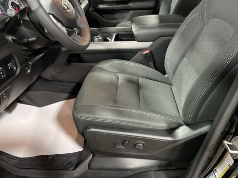 Used 2025 RAM 1500 Big Horn image 12