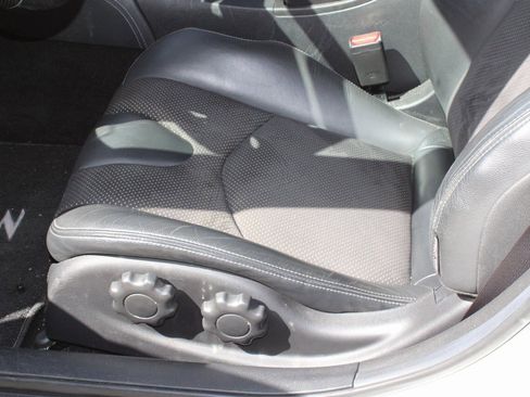 Used 2020 Nissan 370Z Touring Sport image 14