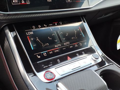 New 2026 Audi SQ8 Prestige image 17