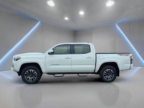 Certified 2021 Toyota Tacoma TRD Sport AWD/4WD image 20