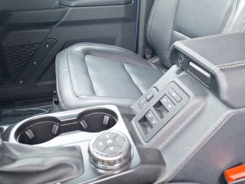 Used 2025 Ford Bronco Outer Banks AWD/4WD image 13