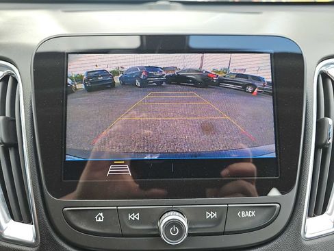 Used 2019 Chevrolet Malibu LT FWD image 26