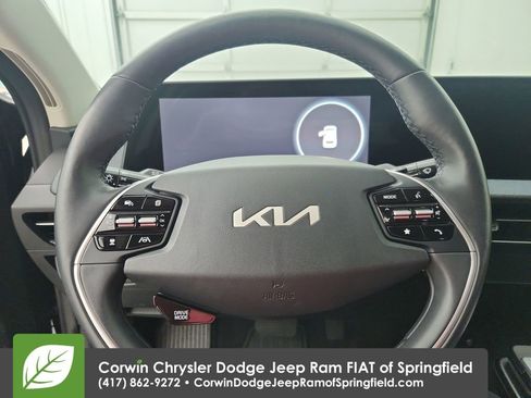 Used 2024 Kia EV6 Light image 21