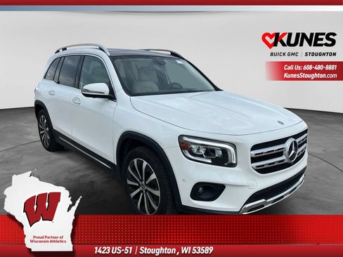 Used 2023 Mercedes-Benz GLB 250 4MATIC w/ Premium Package image 1