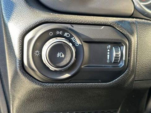 Used 2023 Jeep Wrangler Sport S image 18