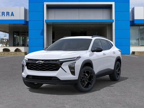New 2026 Chevrolet Trax LT FWD image 6