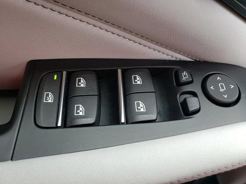 Used 2022 BMW X5 M w/ Executive Package AWD/4WD image 29